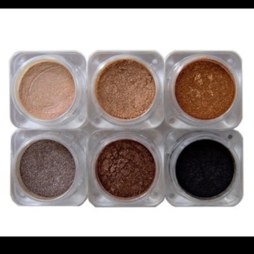 Naked Cosmetics 4 Stack EyeShadow. - Picture 2 of 4